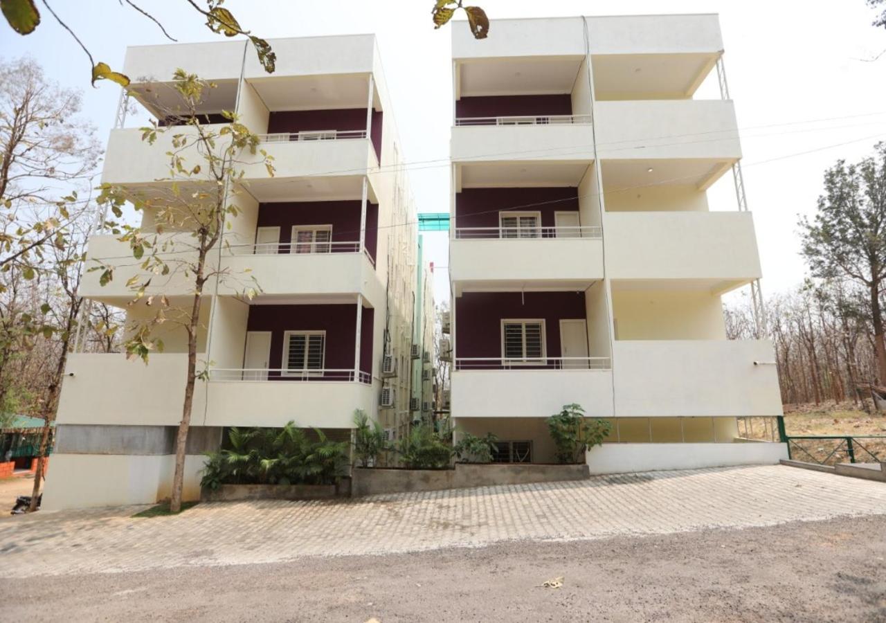 Hotel The Green Orchid Mysore Extérieur photo